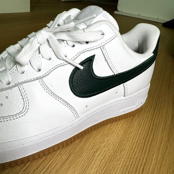 Nike Air Force 1 Low Custom Evergreen Swoosh Men’s 9.5 NEW w/Box - Picture 11 of 16